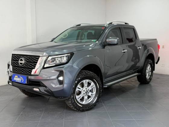 NISSAN FRONTIER 2.3 16V TURBO DIESEL XE CD 4X4 AUTOMÁTICO NISSAN FRONTIER 2.3 16V TURBO DIESEL XE CD 4X4 AUTOMÁTICO